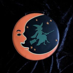 Backstitch bruja purse